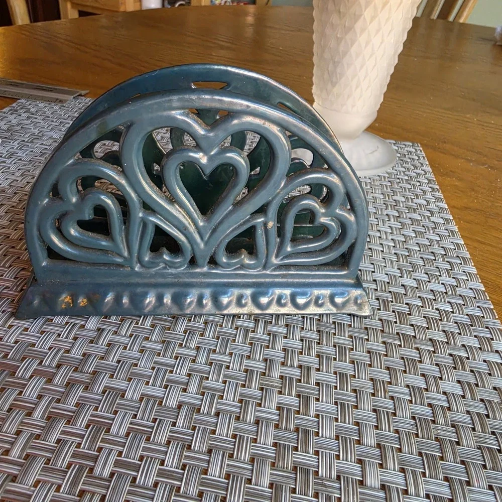 VTG Green Cast Iron Enamel Heart Napkin Holder Ornate Metal Kitchen Table Decor